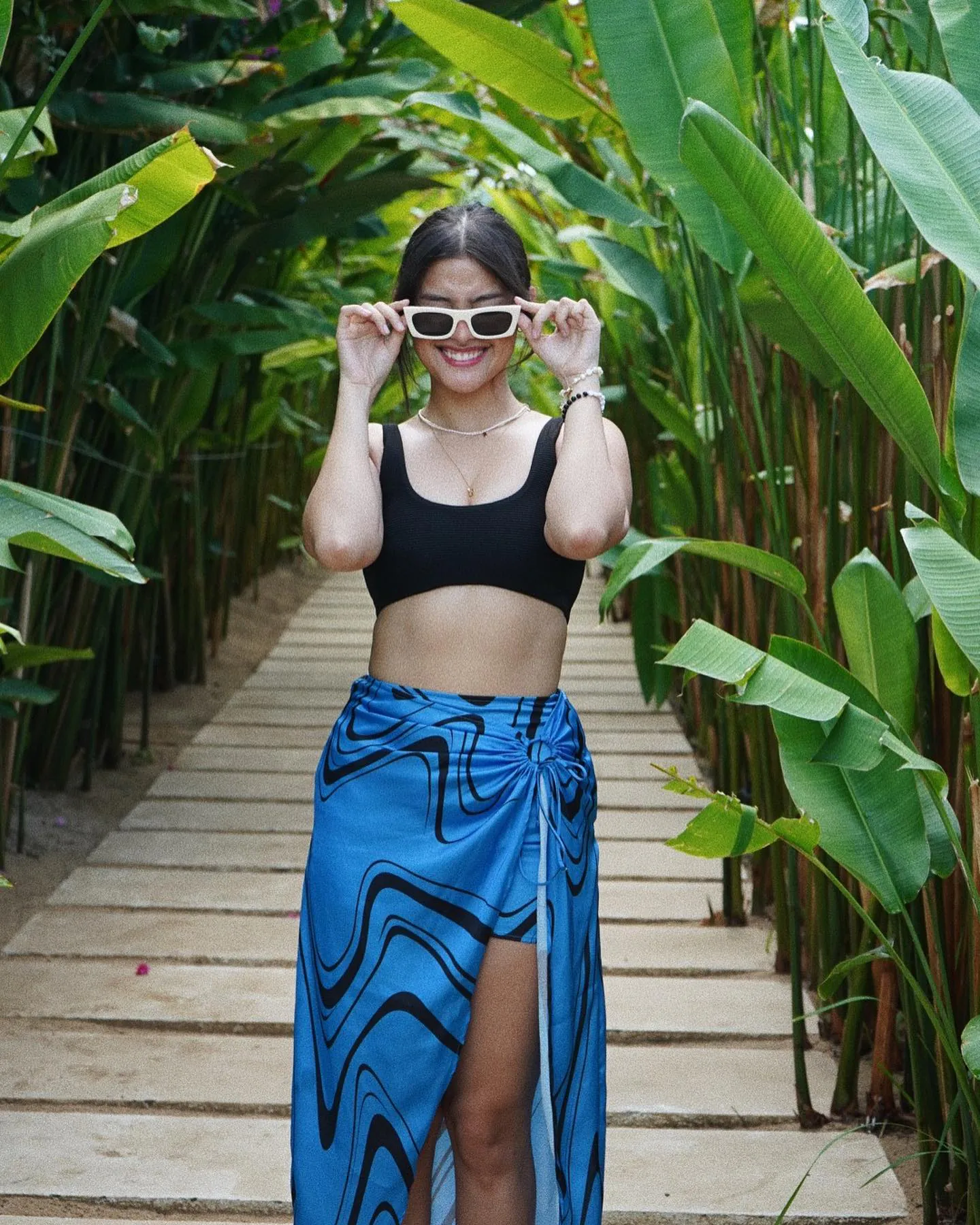 Liza Soberano - liza-soberano-hot-8.webp